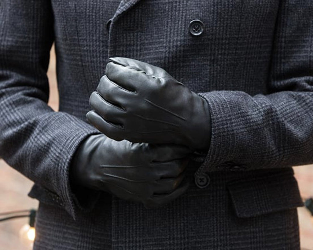 Winter Elegance: Achieving the Old Money Aesthetic in Men's Cold-Weather Wardrobe
